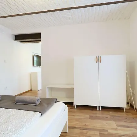 Villanna Apartman Apartament *