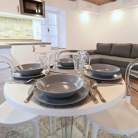 Apartament Villanna Apartman *